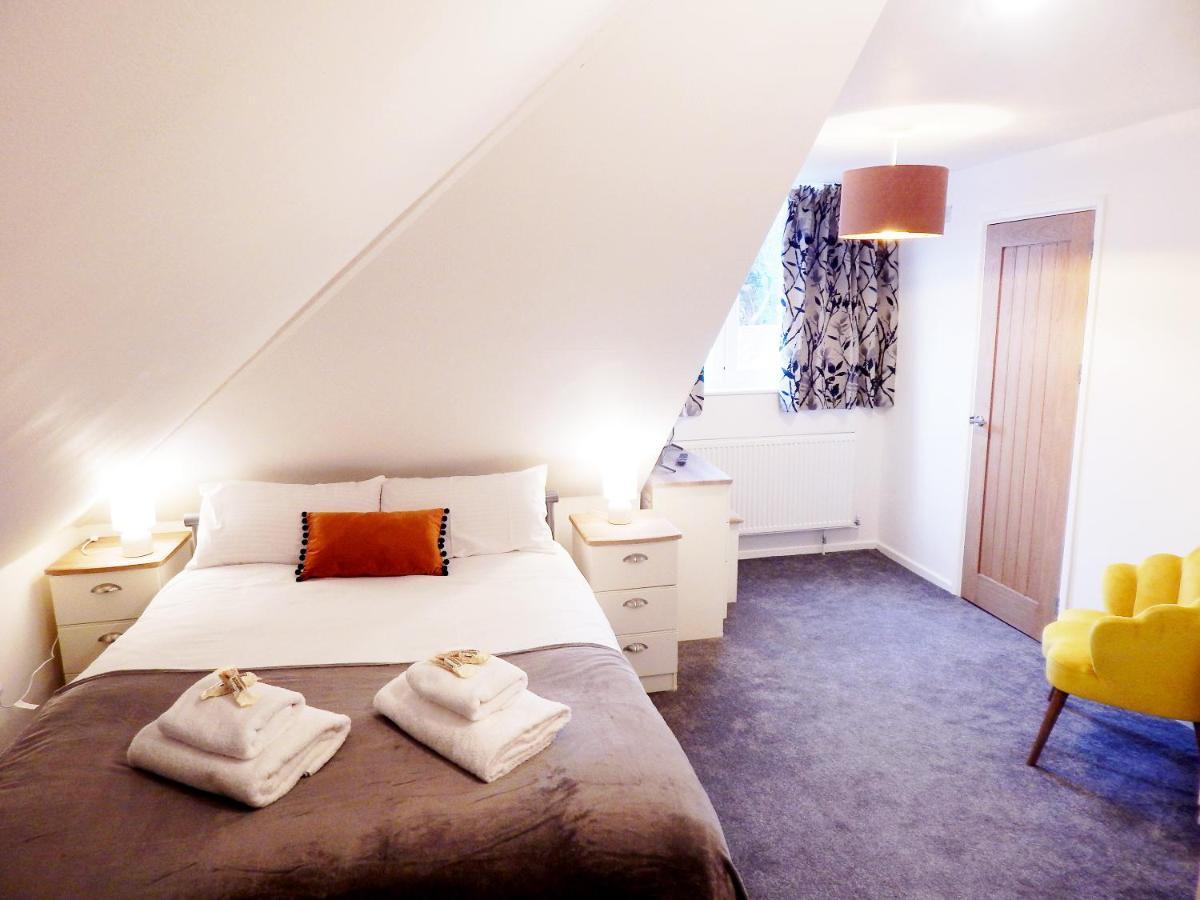 Modern, Well Located En-Suite Rooms With Parking - Orbitat Accommodations Кеймбридж Екстериор снимка
